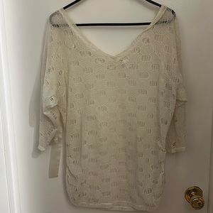 Super cute bow detail